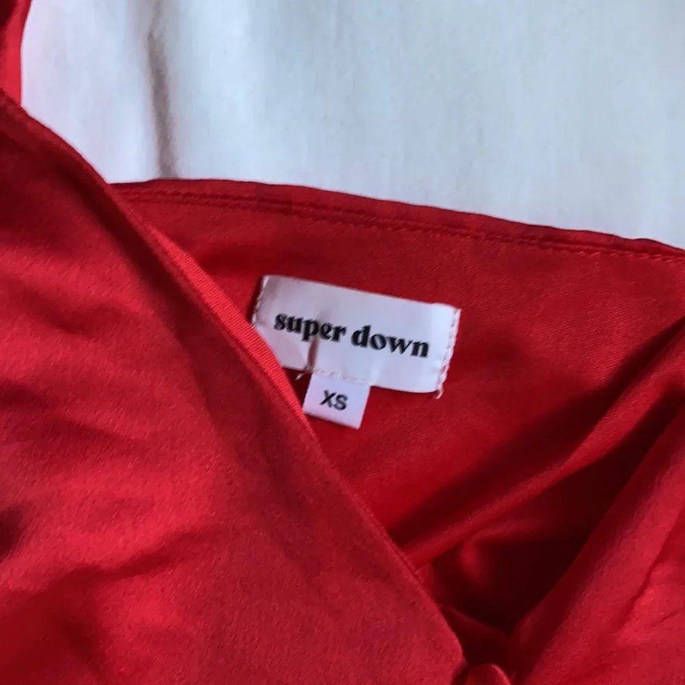 Red Superdown Top - Picture 2 of 6